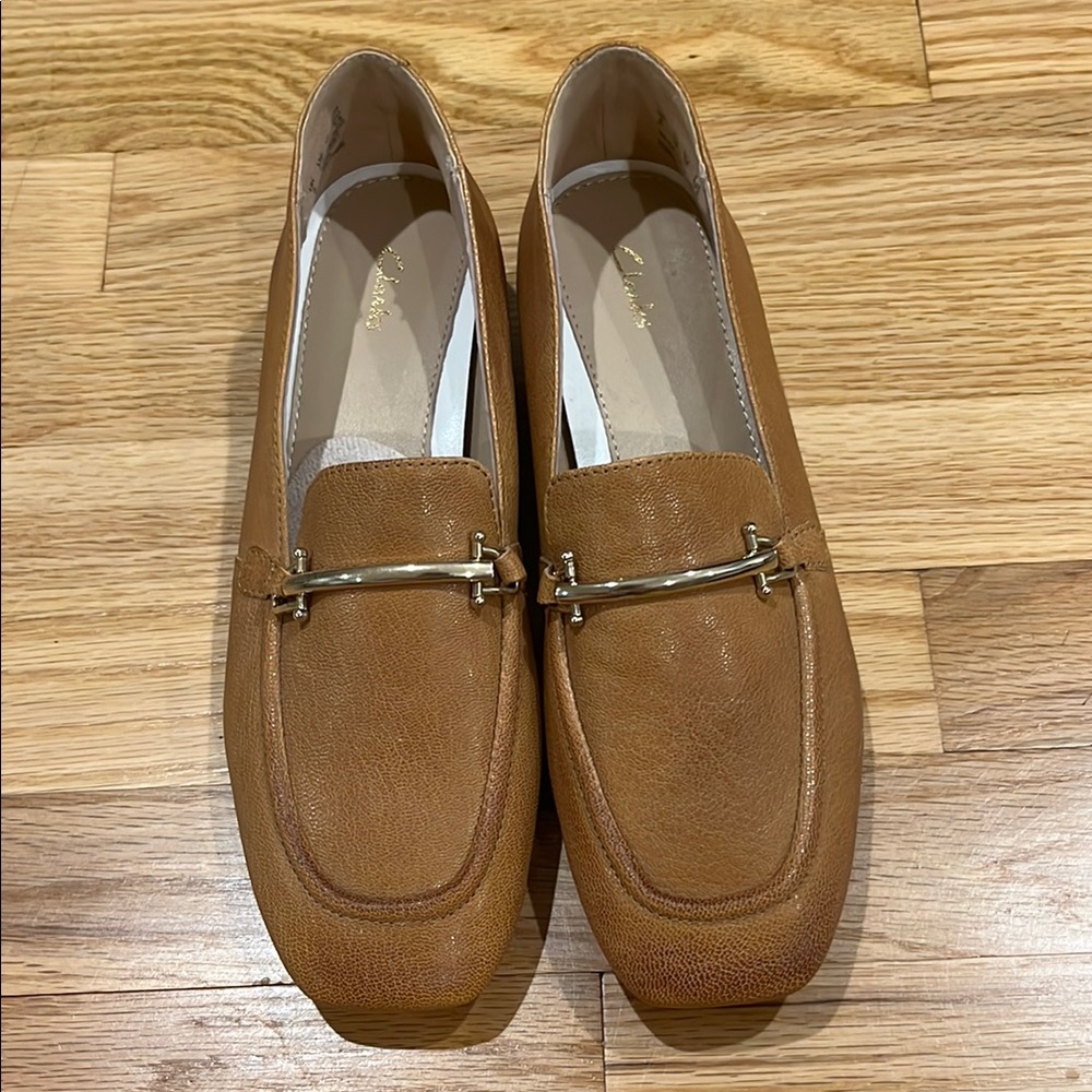 Clarks Tan Loafers